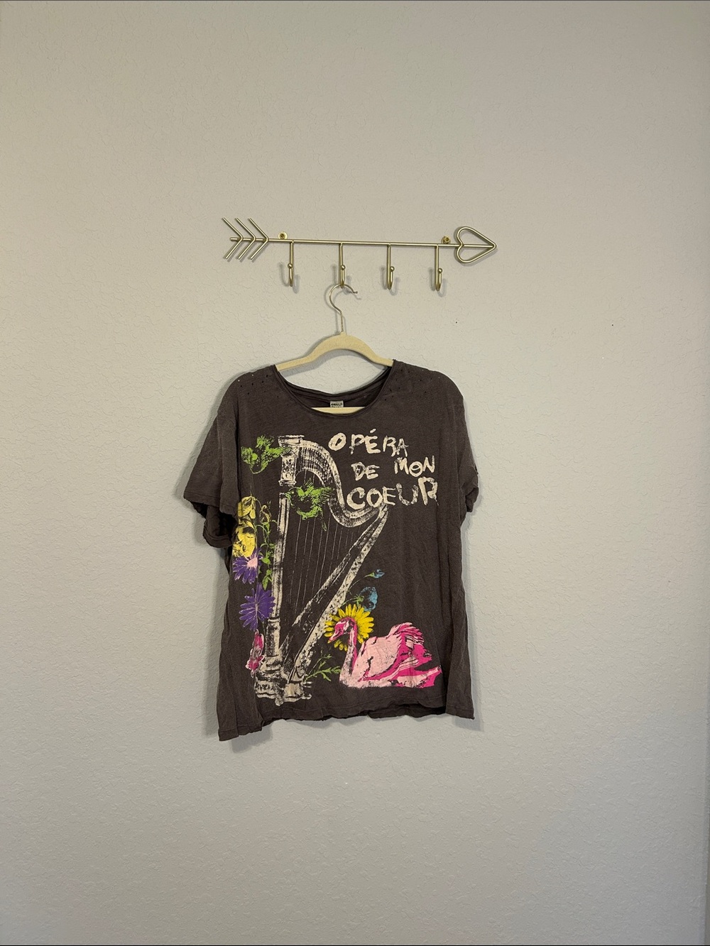 Magnolia Pearl Opera De Mon Coeur Tee One Size NWT Swan Harp Graphic Gray